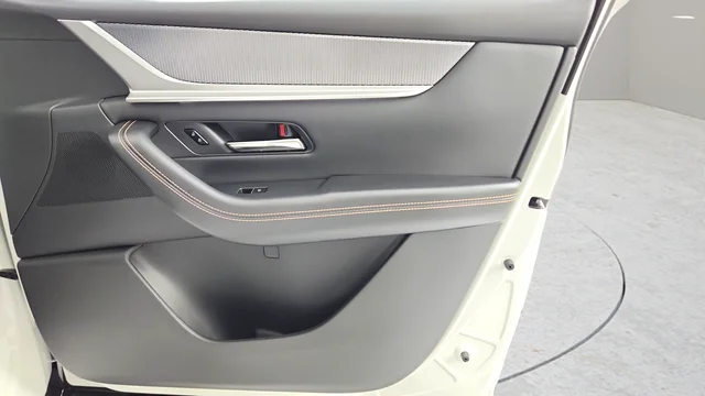2025 Mazda CX-70 Premium Package - Photo 38