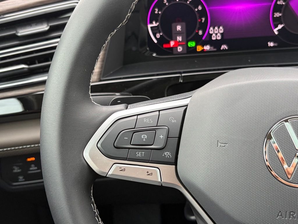 New 2026 Pure Gray Volkswagen 2.0T SEL image 25