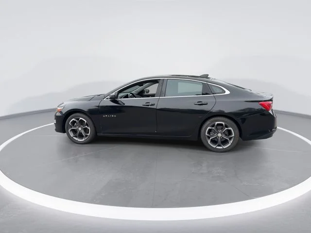 Used 2023 Black Chevrolet LT image 5