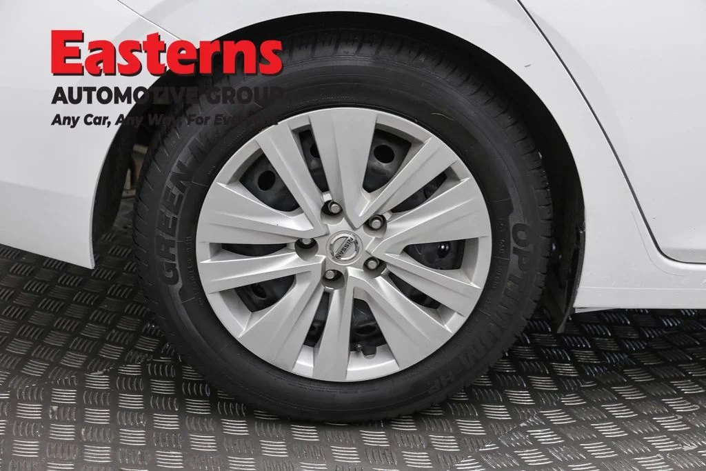 Used 2024 White Nissan S image 29