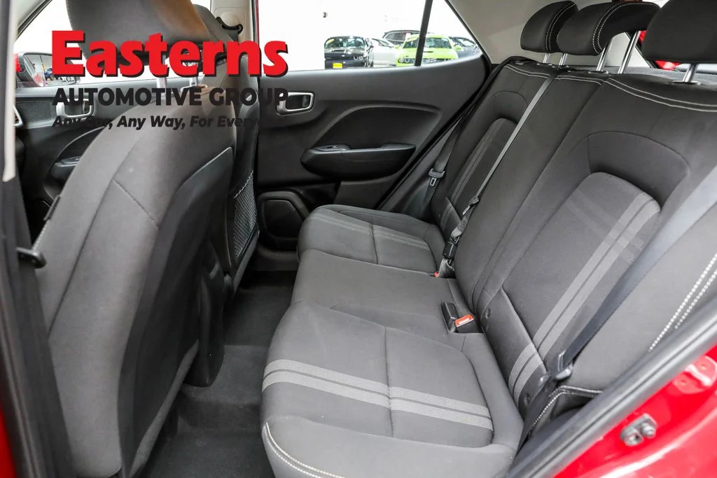 Used 2022 Red Hyundai SEL image 21