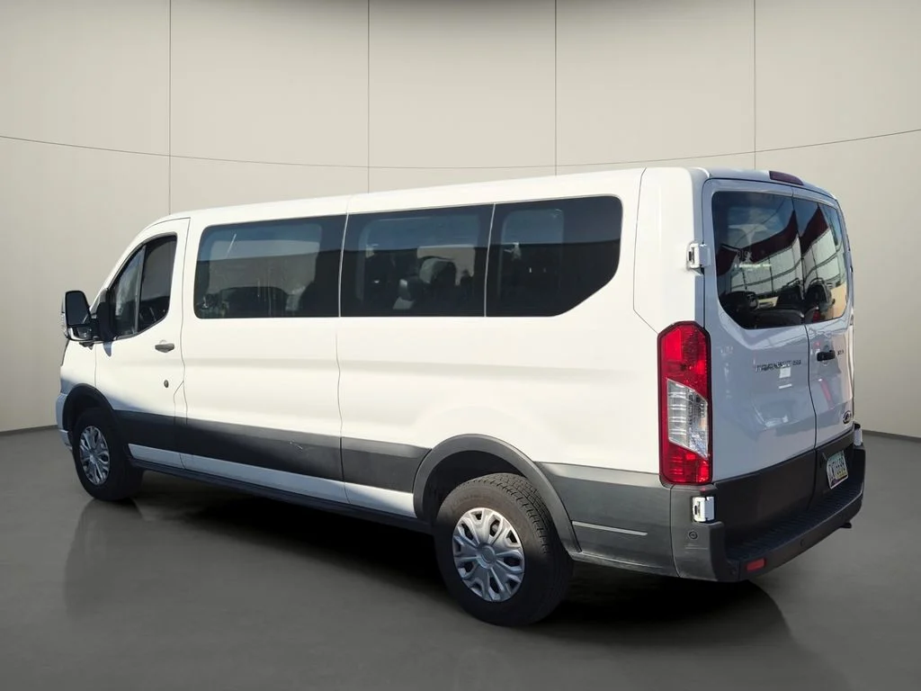 Used 2023 White Ford XLT image 5