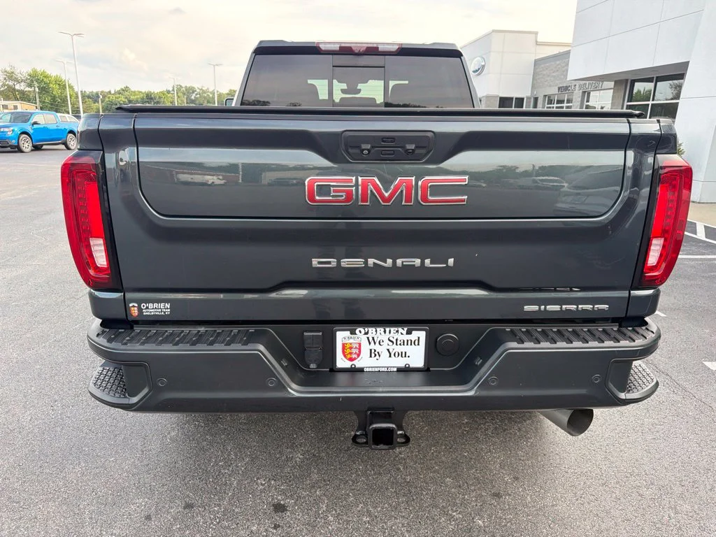 Used 2021 Hunter Green GMC Denali image 4