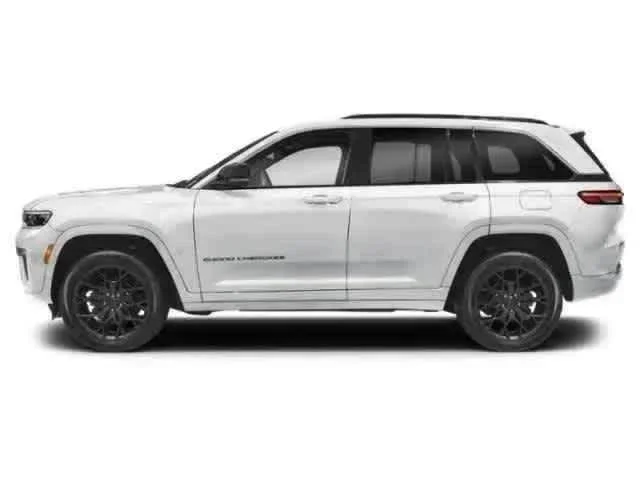 New 2026 Bright White Clear-Coat Exterior Paint Jeep Limited Reserve image 8