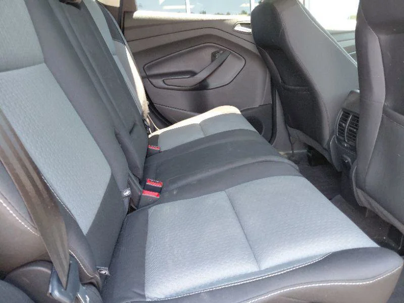 Used 2019 Magnetic Metallic Ford SE image 8
