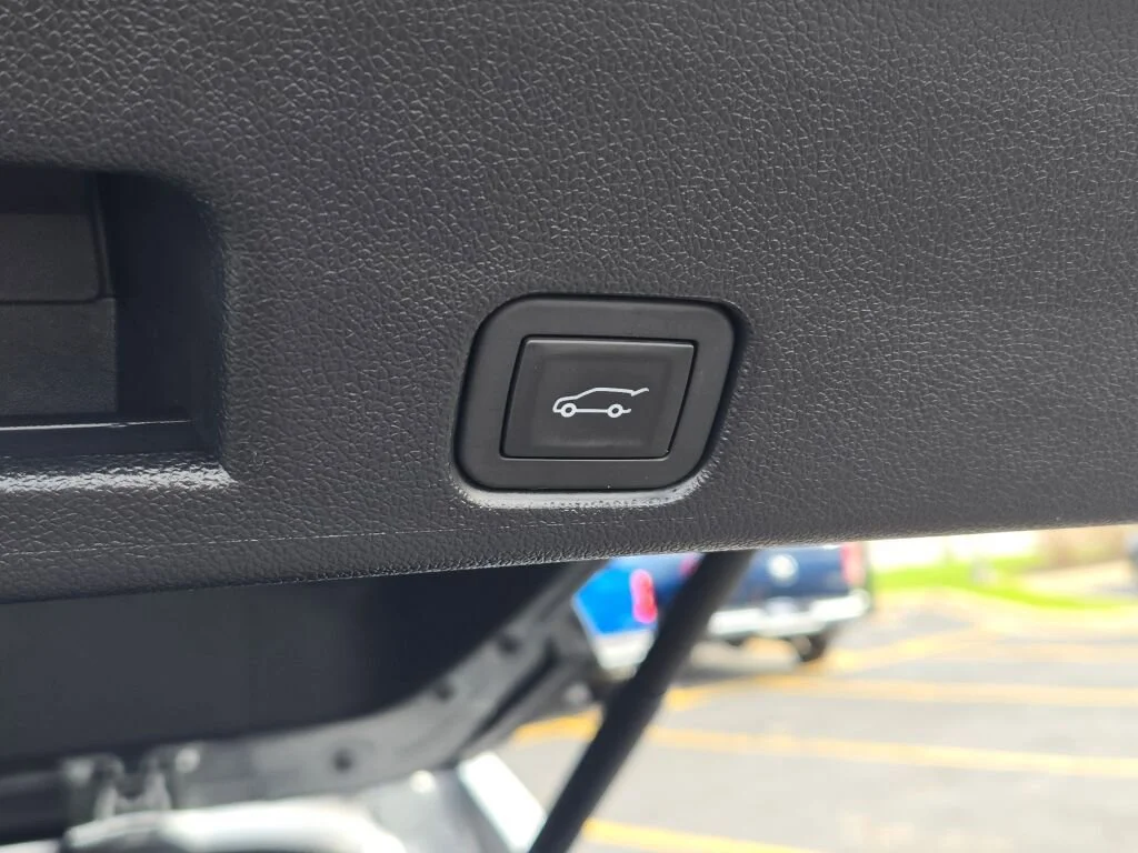 2026 Chevrolet Traverse LT - Photo 17