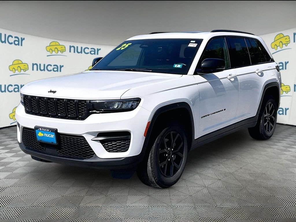 Used 2025 Bright White Clearcoat Jeep Altitude X image 3