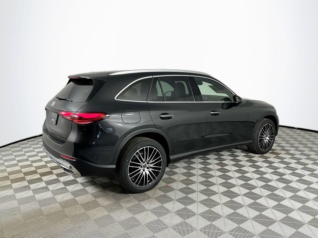 New 2026 Graphite Grey Metallic Mercedes-Benz GLC 300 image 41