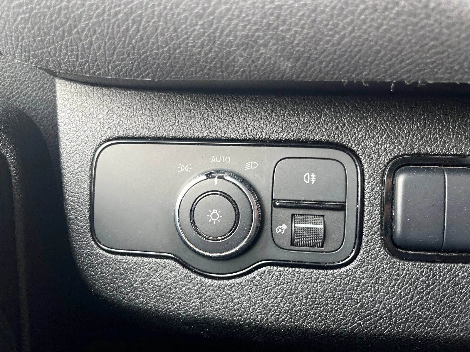Used 2019 Blue Grey Mercedes-Benz  image 19