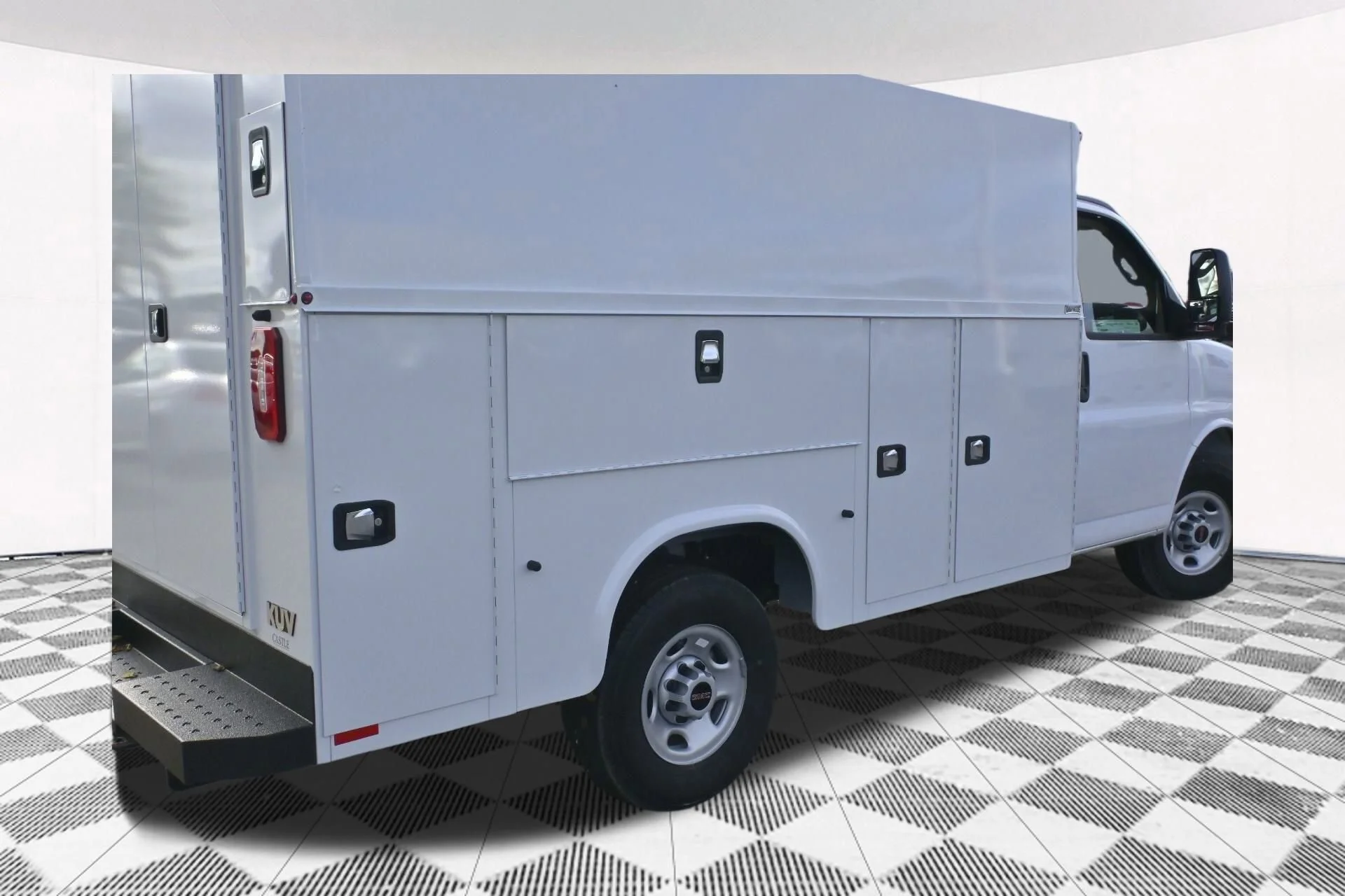 New 2025 Summit White GMC 1WT image 20
