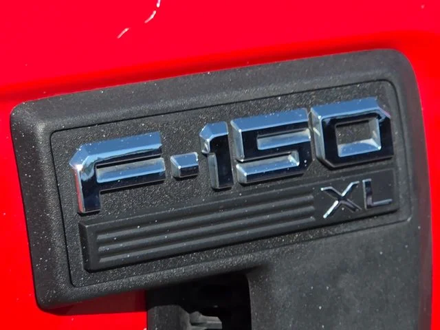 Used 2021 Red Ford XL image 16