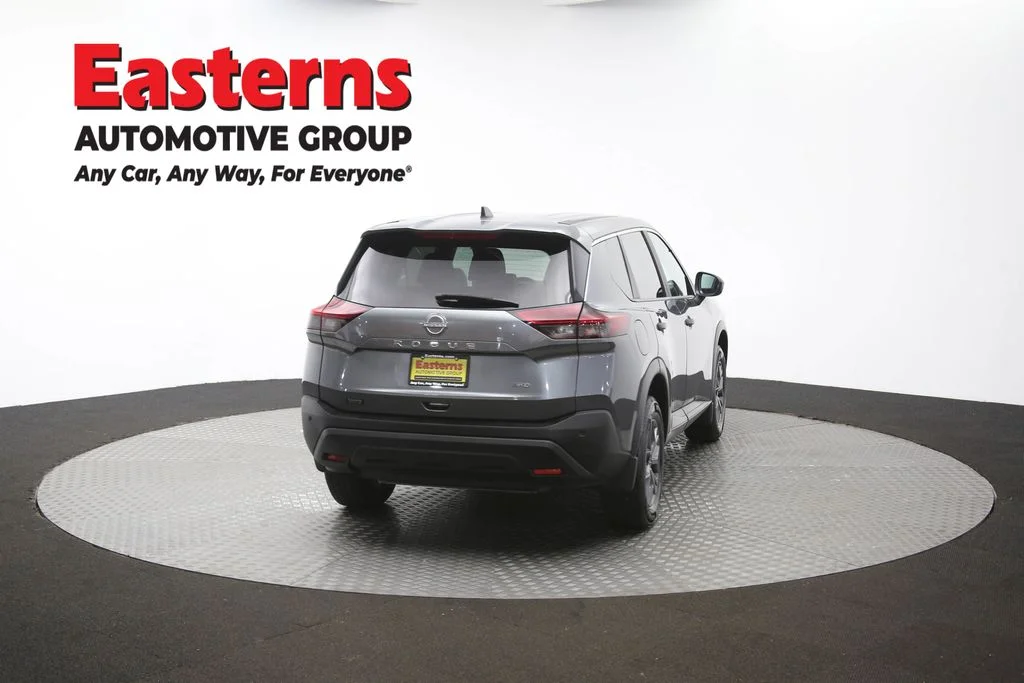 Used 2023 Gray Nissan S image 39