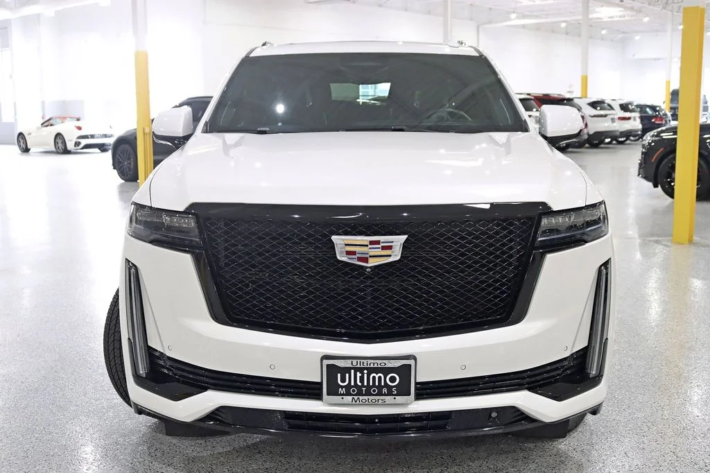 Used 2023 White Cadillac Sport Platinum image 8