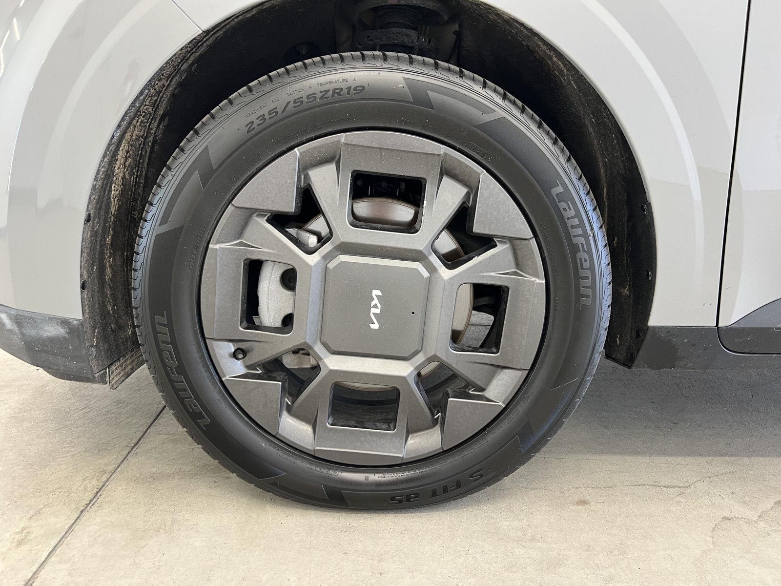 Used 2026 Ceramic Silver Kia EX image 7