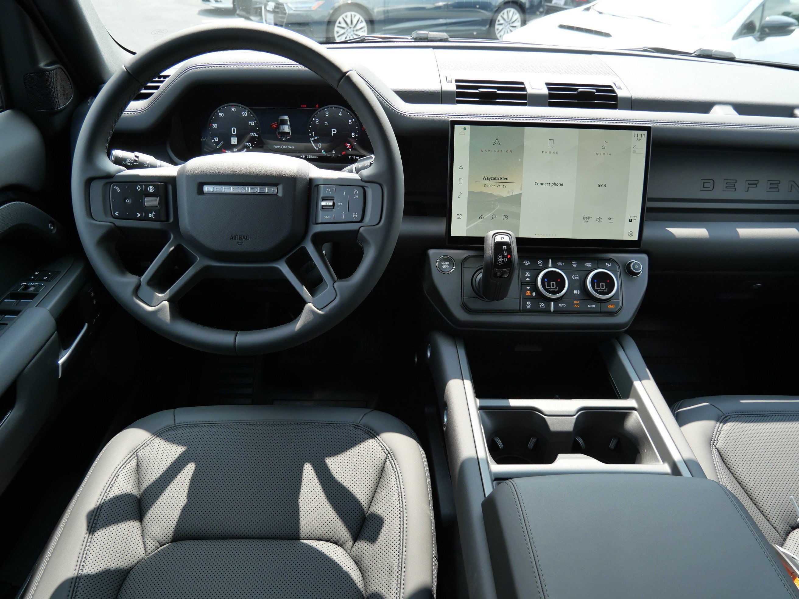 New 2026 Santorini Black Land Rover S image 9