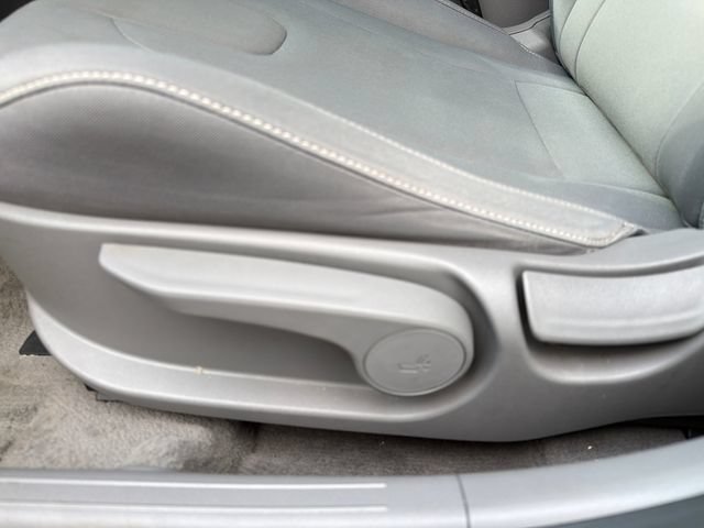 2024 Hyundai Elantra SEL - Photo 25