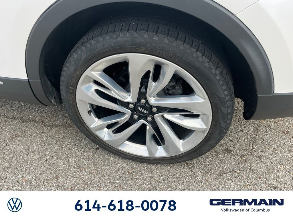 Used 2018 White Lincoln Reserve image 18