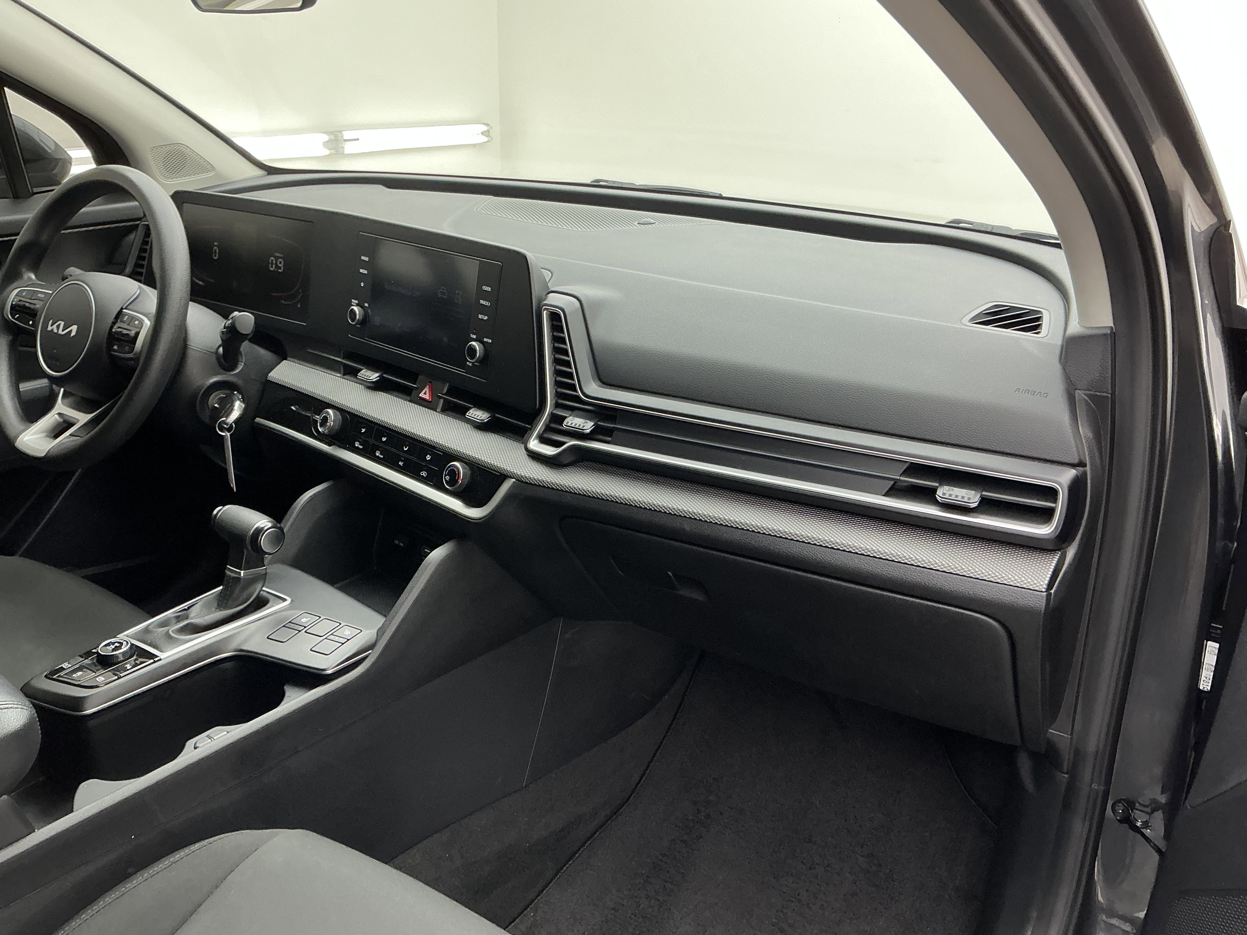 Used 2024 Gravity Gray Kia LX image 22