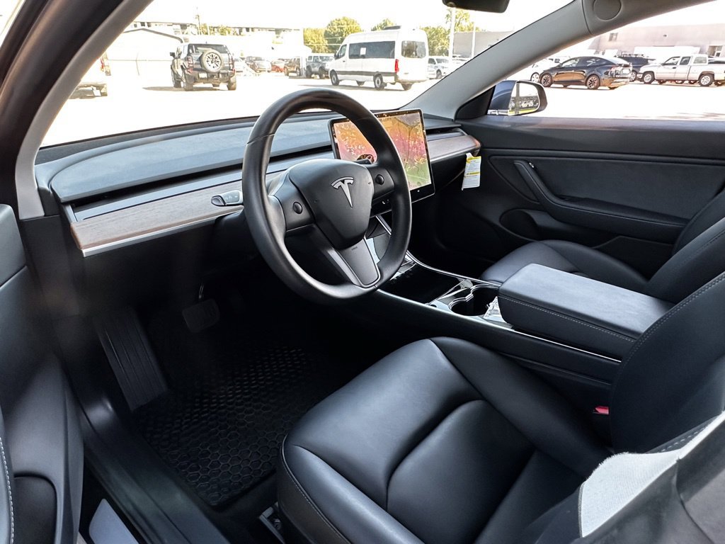 Used 2018 Silver Tesla Long Range image 16
