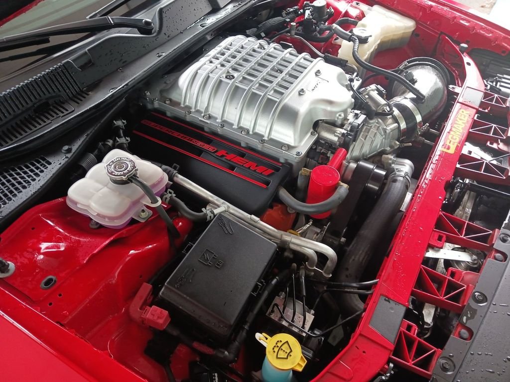 Used 2020 Red Dodge SRT Hellcat image 37