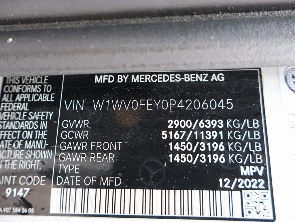 Used 2023  Mercedes-Benz Passenger image 38