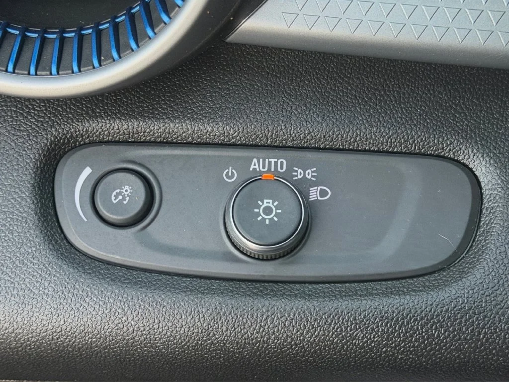 Used 2024 Summit White Chevrolet LS image 25