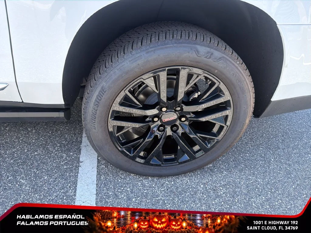 2026 GMC Yukon XL Denali - Photo 11