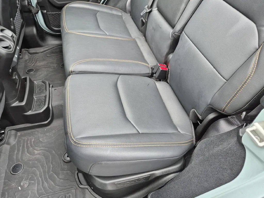 Used 2024  Jeep Sahara 4xe image 24