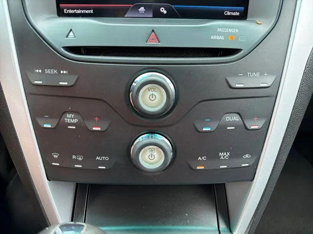 Used 2012 Black Ford XLT image 14