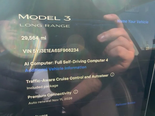 Used 2025  Tesla  image 13