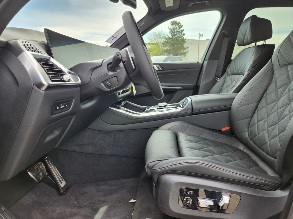 New 2026 Green BMW xDrive40i image 18
