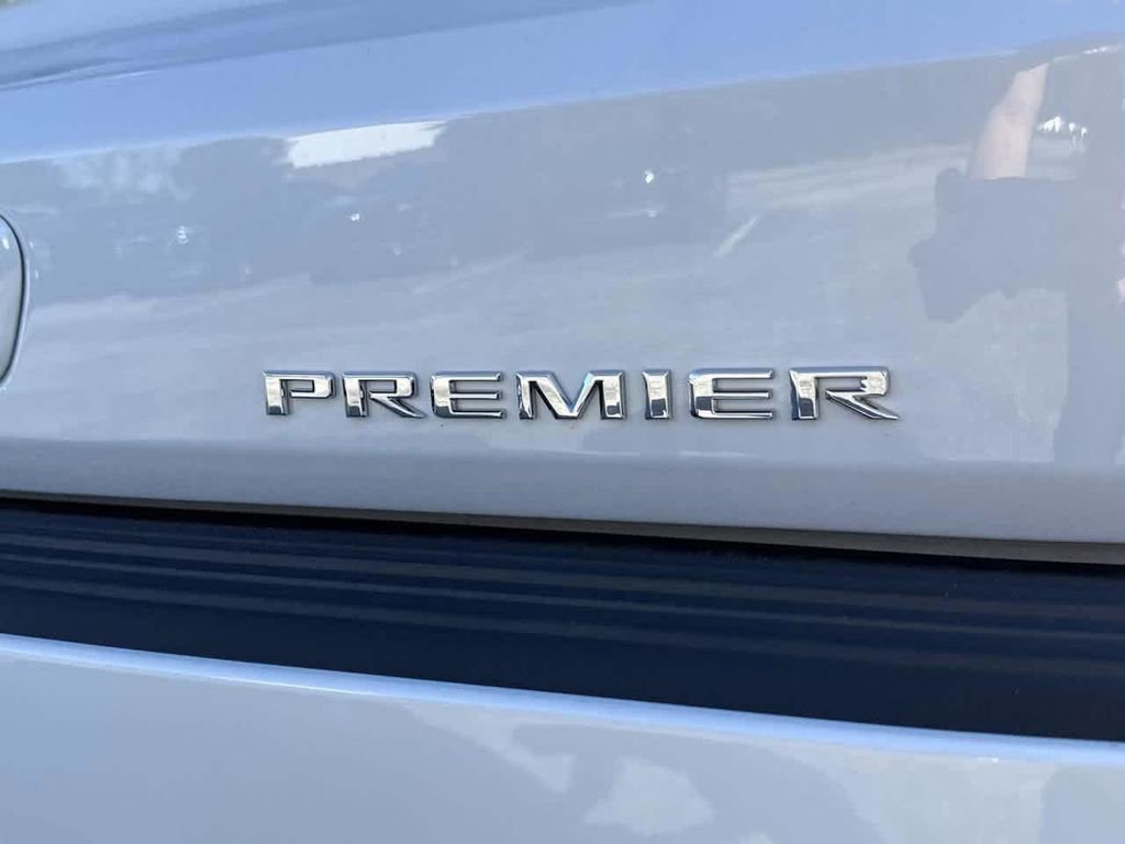 2026 Chevrolet Tahoe Premier - Photo 11