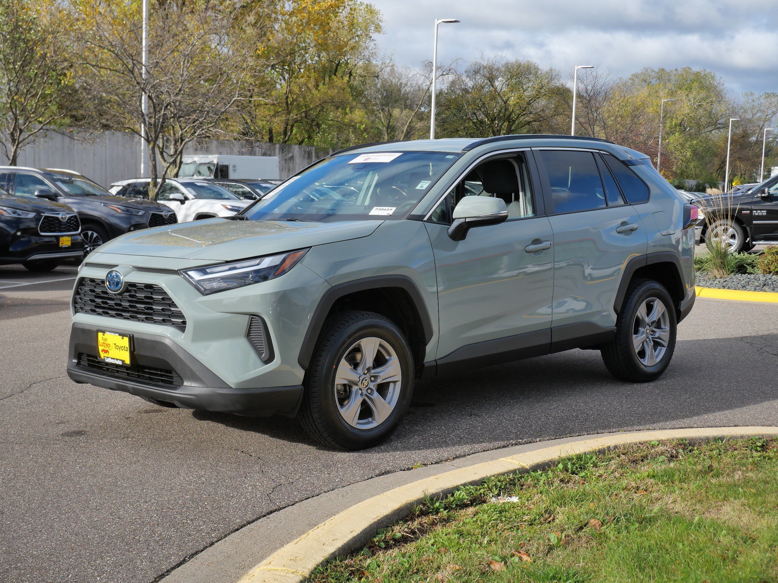 Certified Used 2022 Lunar Rock Toyota Hybrid XLE image 3