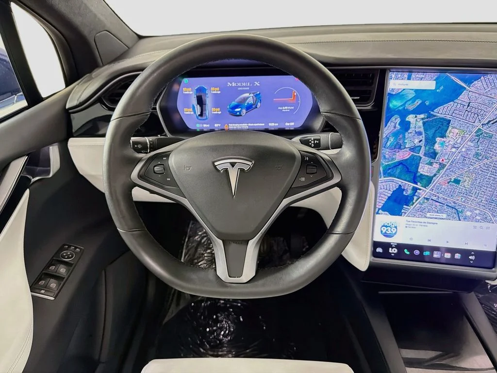 Used 2019 Blue Tesla  image 24