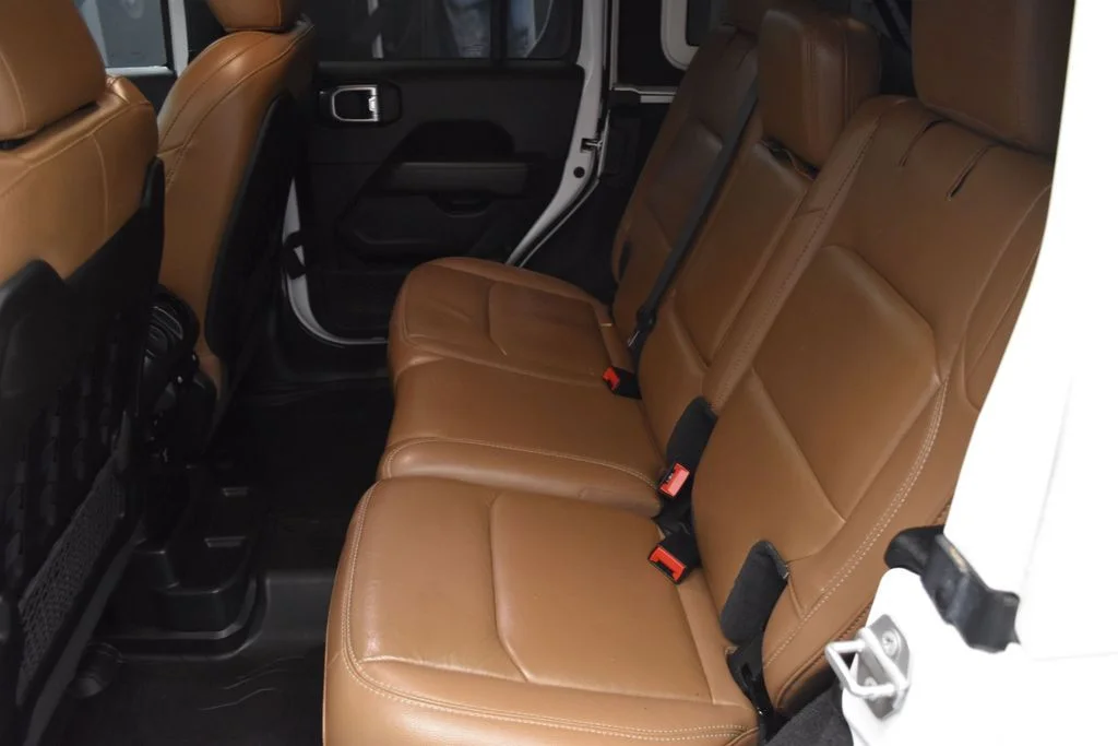 Used 2021 White Jeep Unlimited Rubicon image 21
