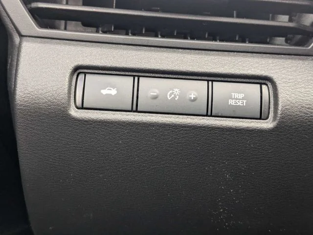 Used 2025 Silver Nissan 2.5 SV image 20