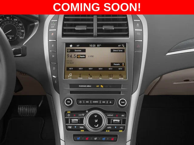 Used 2017 White Lincoln Reserve image 7