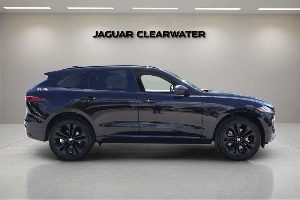 2026 Jaguar F-Pace R-Dynamic S - Photo 6