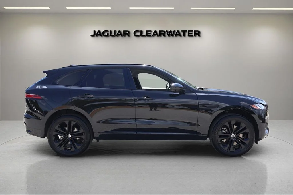 2026 Jaguar F-Pace R-Dynamic S - Photo 6