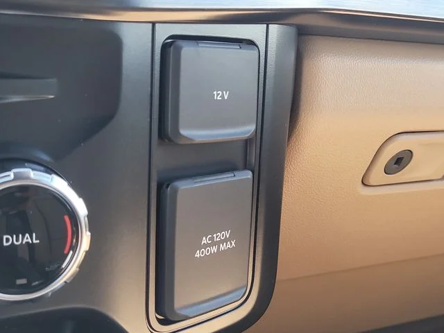New 2026 Oxford White Ford Lariat image 27
