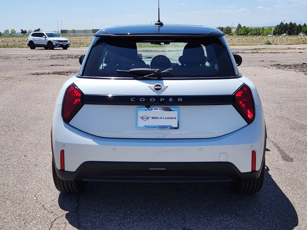 New 2026 Nanuq White Metallic MINI Cooper image 4