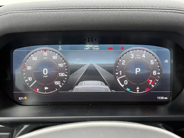 Used 2022 Gray Land Rover X-Dynamic SE image 47