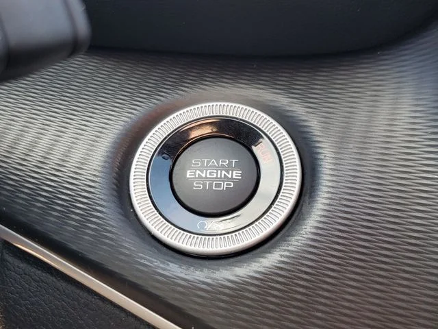 Used 2023 Black Jeep Altitude image 30