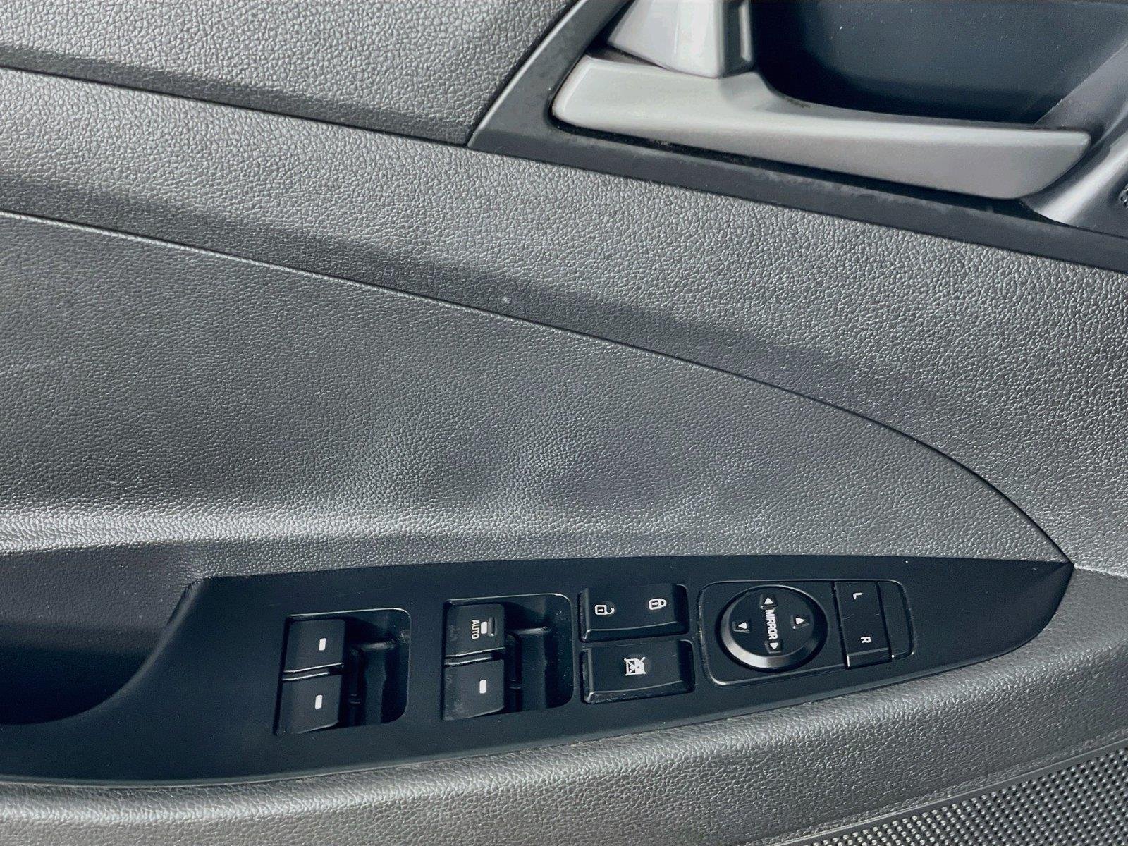 Used 2018 Caribbean Blue Hyundai SEL image 20
