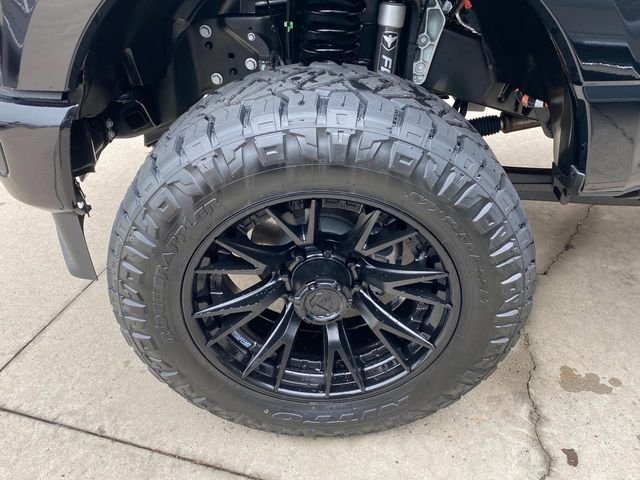 New 2026 Black Ford Platinum image 5