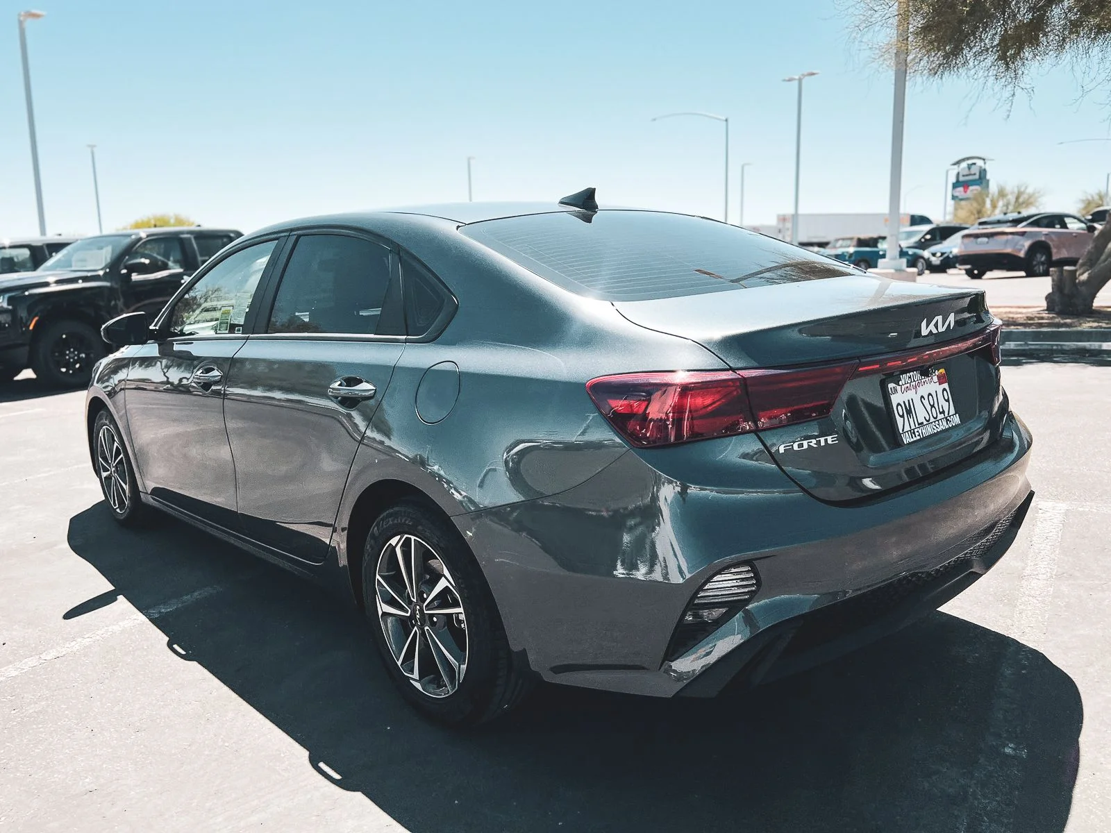 2024 Kia Forte LXS - Photo 5
