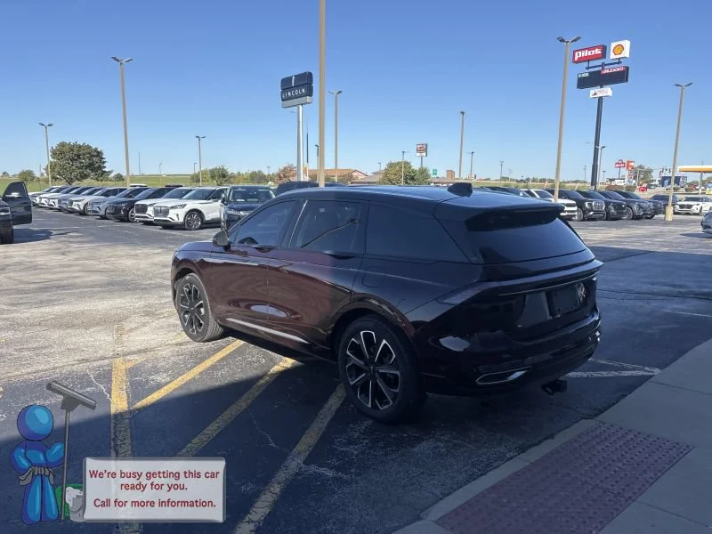 Used 2024 Red Metallic Lincoln Reserve image 3