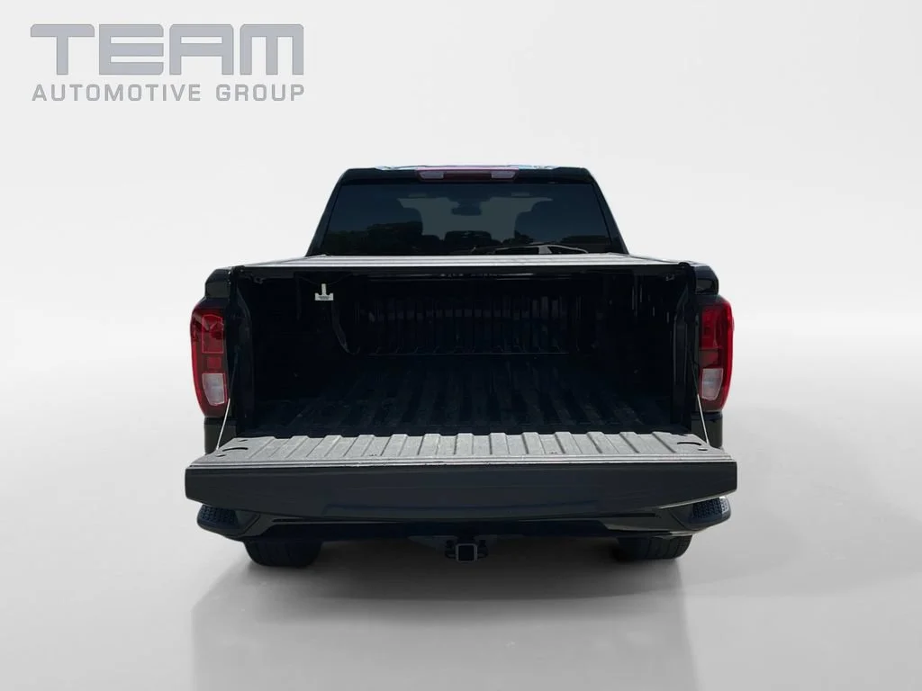 Used 2024 Onyx Black GMC Elevation image 13