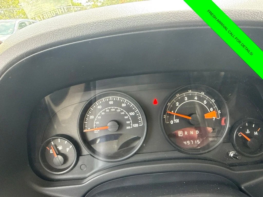 Used 2016 Gray Jeep Latitude image 25