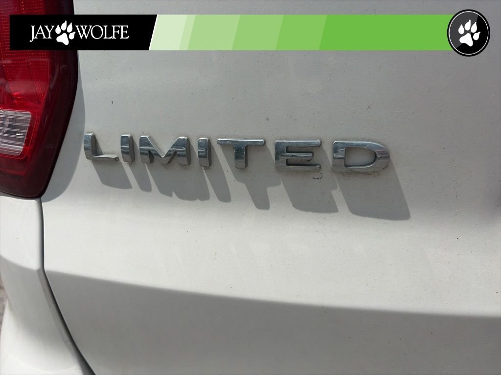 Used 2016 White Ford Limited image 7